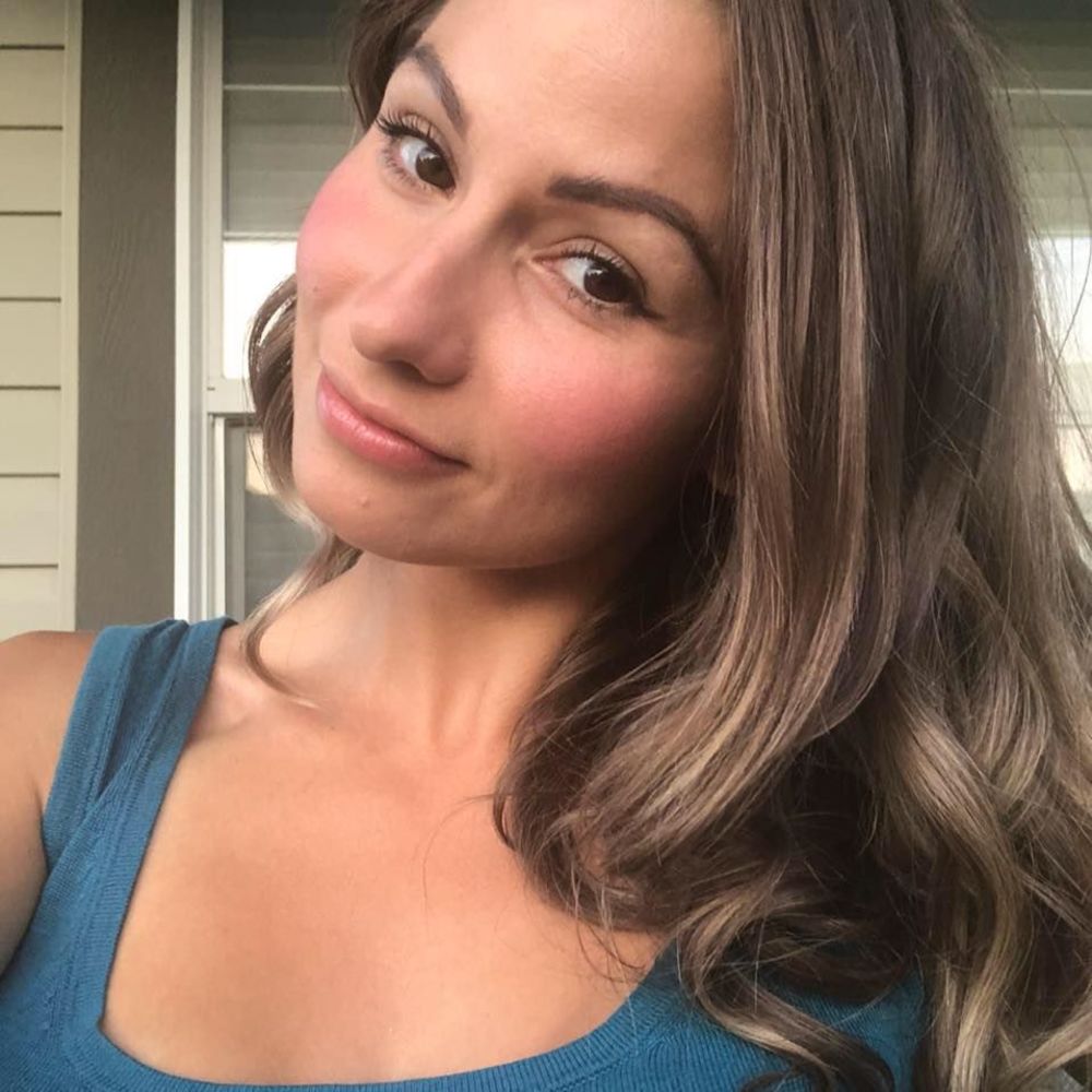 Meet your Posher, Carla